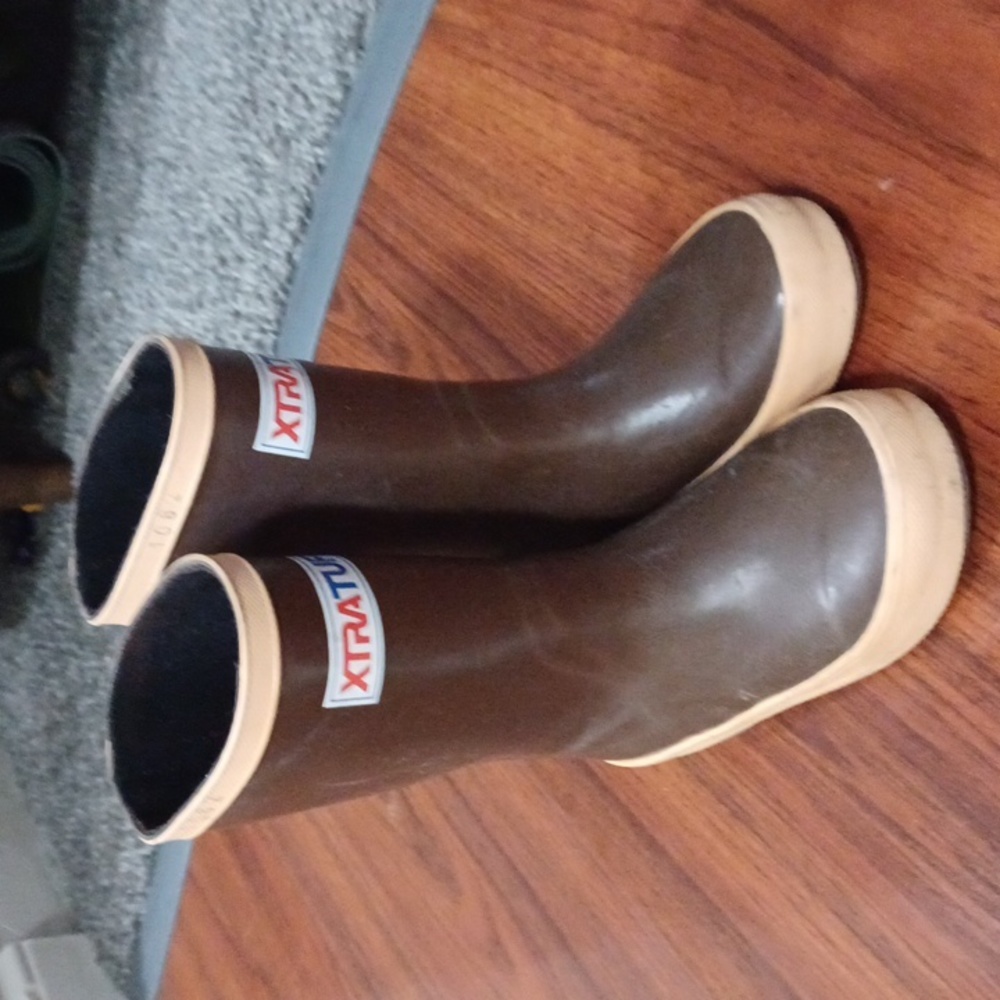 Xtra Tuffs, toddler size 8